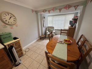 Photo 19- click for photo gallery